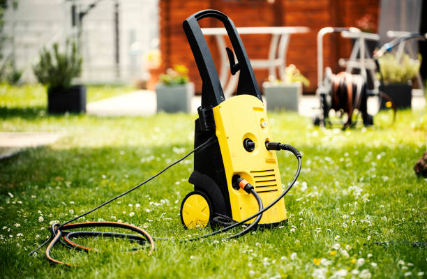 Best Animal Enclosure Cleaning  in Edgewood, NM